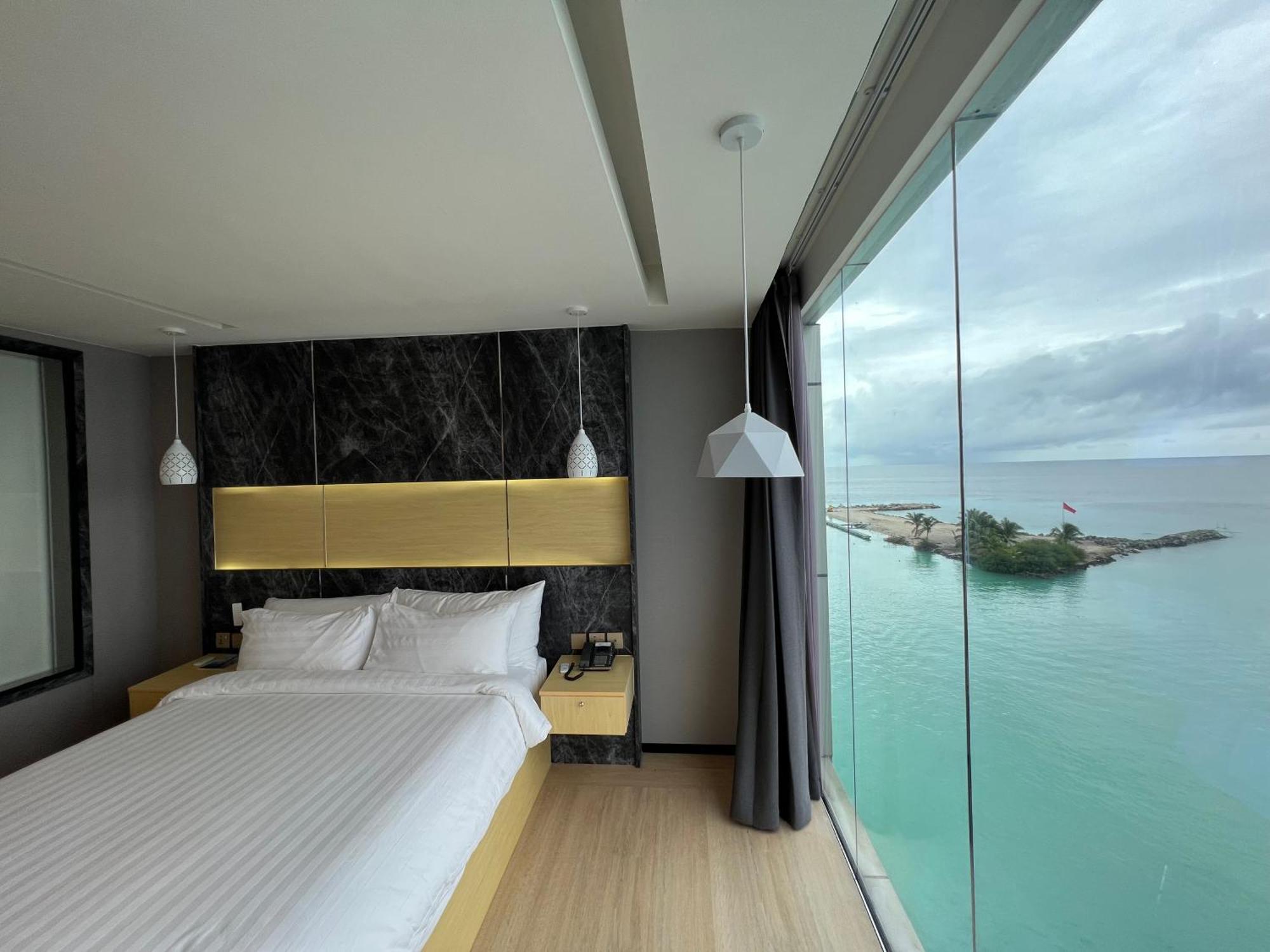 芭环礁 Clarks Exotica, Kamadhoo Maldives酒店 外观 照片